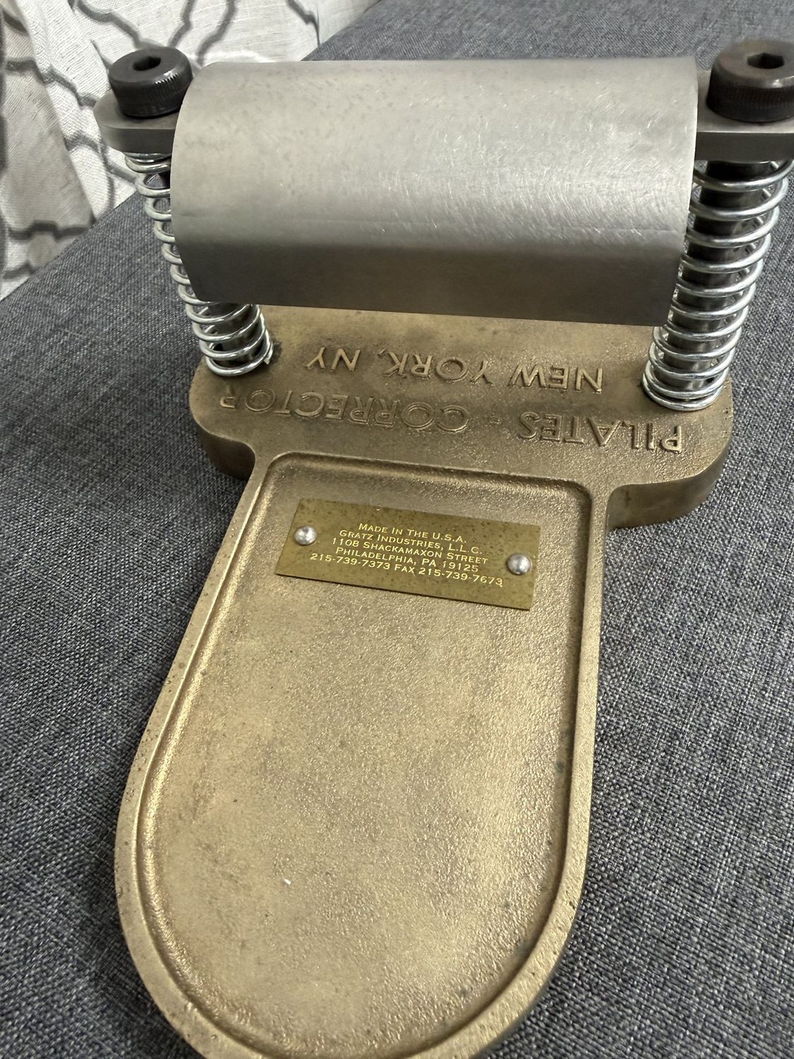 Gratz foot corrector — small apparatus at Therapilatics